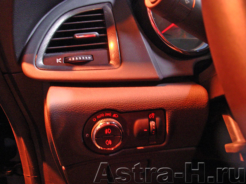    Opel Astra 2010