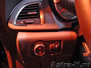    Opel Astra 2010