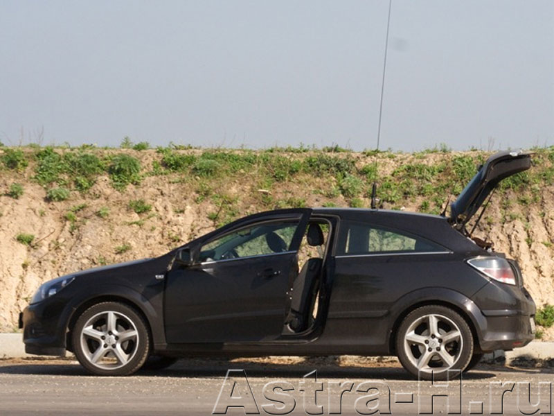   Vector Vt-27 Navigator  Opel Astra GTC