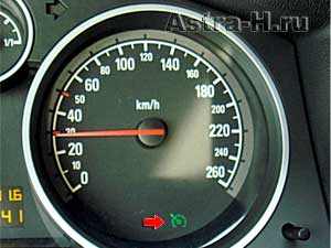 Индикация работы круиз контроля на приборной панели Opel Astra H