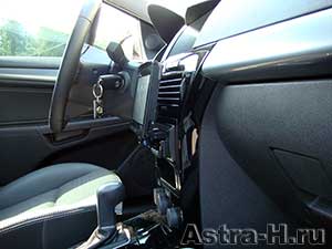 Alpine в Opel Astra H