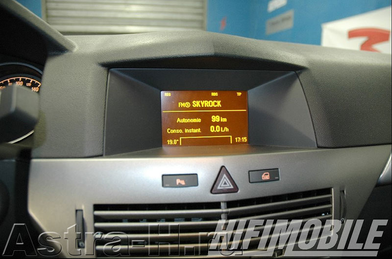 Astra H  Hi-Fi Mobile