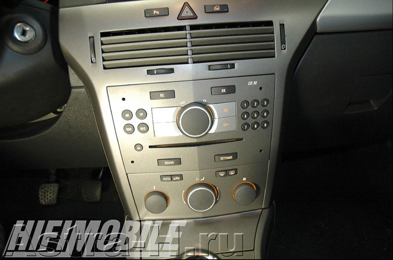 Astra H  Hi-Fi Mobile