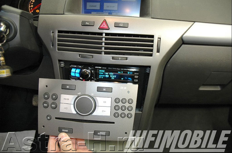 Astra H  Hi-Fi Mobile